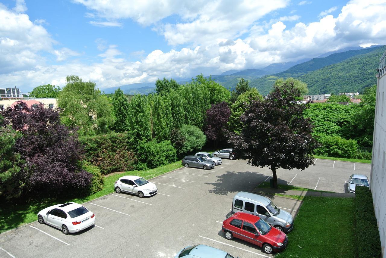 Hotelf1 Grenoble Universite Gières Dış mekan fotoğraf